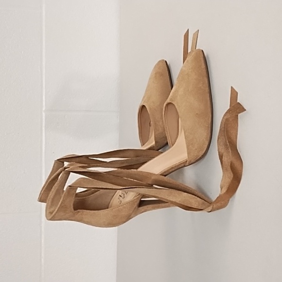 Not Just A Pump 7 Vegan Tan Suede High Heel Ankle Tie Boho Dress Shoe Jean Shoe - Picture 1 of 10